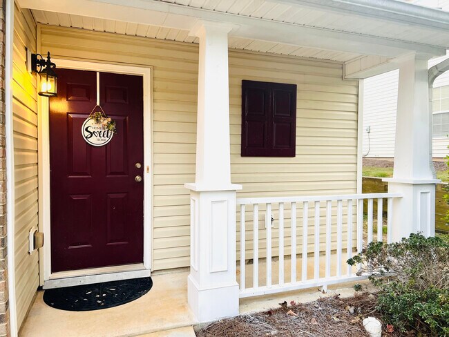 Foto del edificio - 245 Darbys Crossing Ct