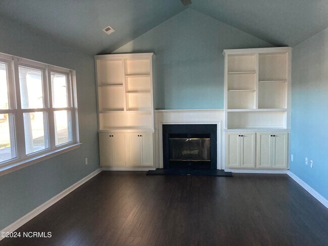 Building Photo - 2310 Wildberry Ct