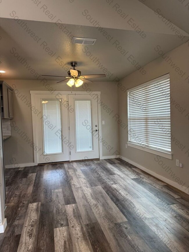 Foto del edificio - Beautiful 3-bedroom 2 bath brick home- Small Pet Allowed