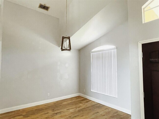 Building Photo - 2839 Berkshire Cir