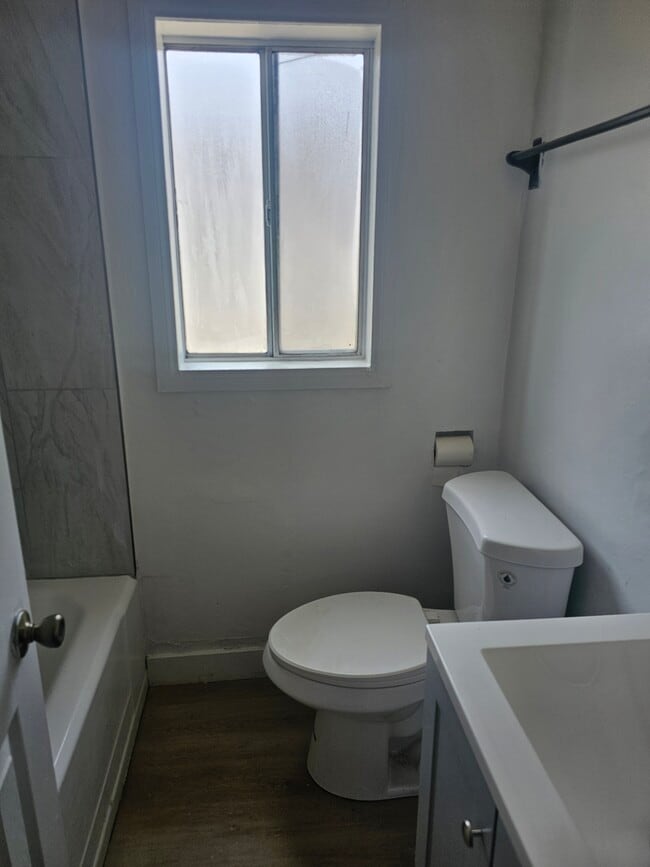 Bathroom - 2305 Hauser Blvd