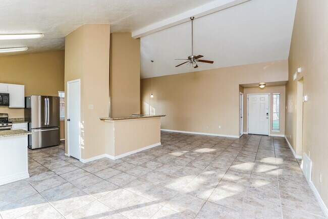 Foto del edificio - 14806 Chasemont Dr
