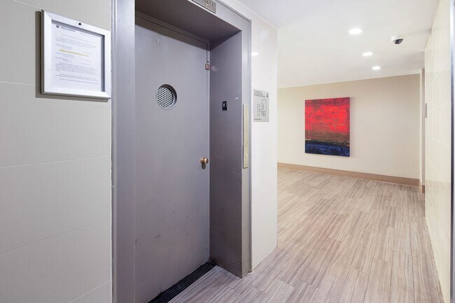 Foto del edificio - 72-10 41st Ave