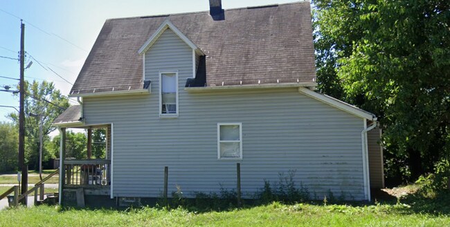 Foto del edificio - Charming 3-Bedroom Bungalow | Cozy, Affordable & Convenient Living