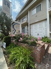 Building Entrance - 1415-1419 Brockton Ave