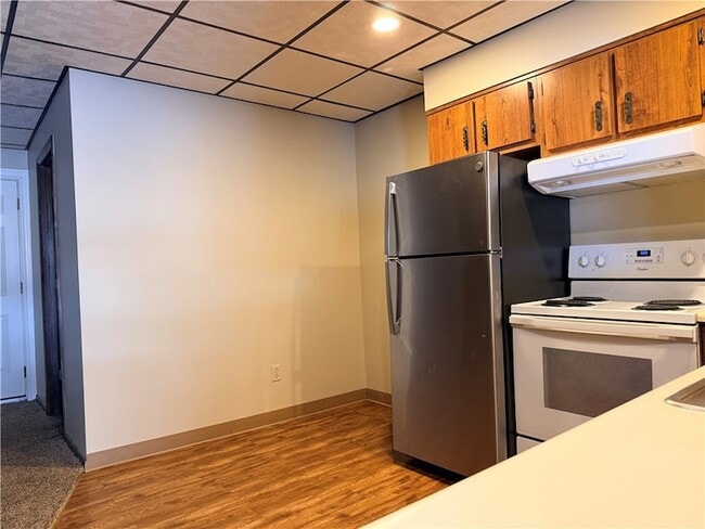 Photo - 24 W Pike St Apartment