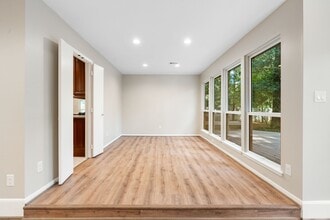 Building Photo - 1936 Foxtail Pl