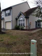 Building Photo - 408 Dorchester Way