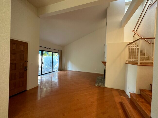 Building Photo - 500 Garfield Ave