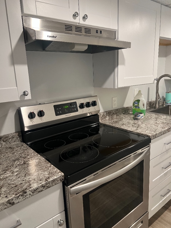 Building Photo - 179 Longview Ave