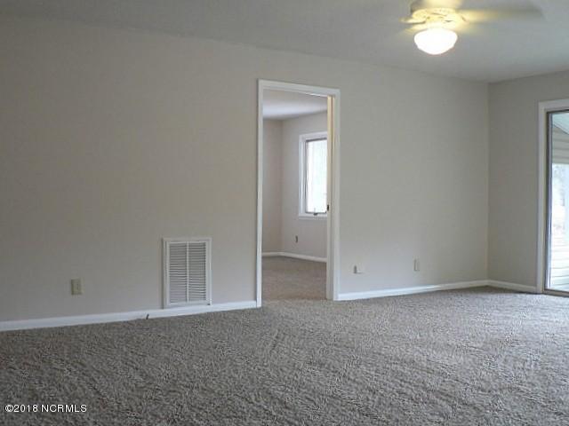 Building Photo - 228 Star Hill Dr