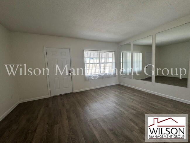 Foto del edificio - 206 E Yale St