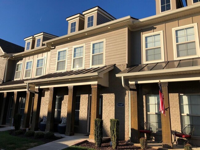 Building Photo - 3107 Blue Sky Dr