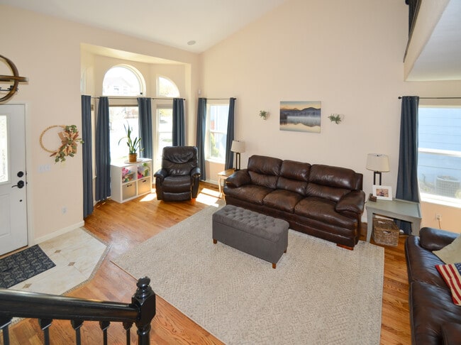 Photo - 7012 Hillock Dr House