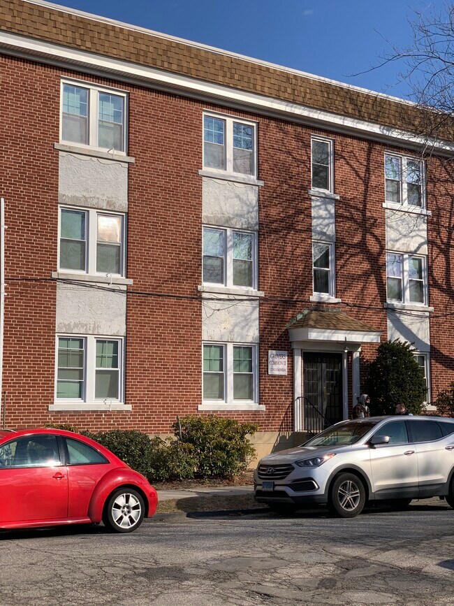 Foto del edificio - 60 Circular Ave