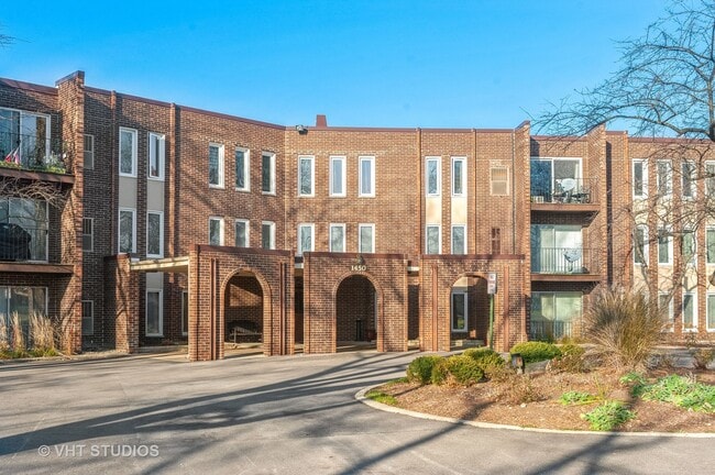 Building Photo - 1450 Sandpebble Dr