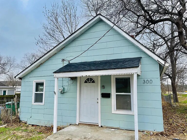 Foto principal - 300 S Jackson St