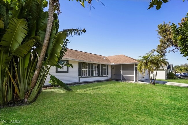 Building Photo - 1428 SW 11th Ave