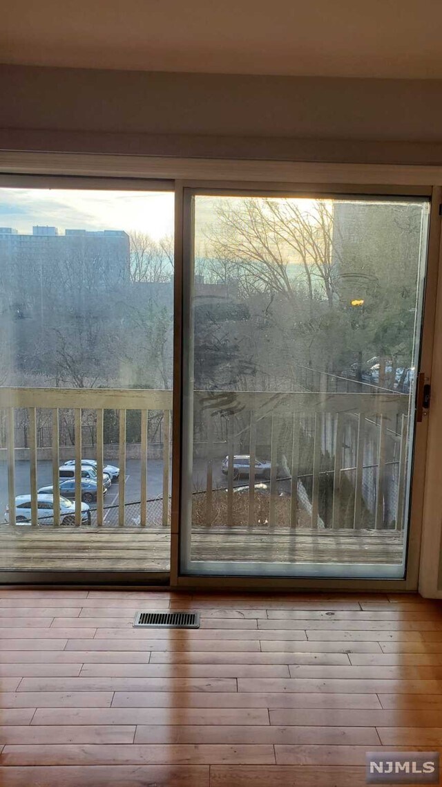Foto del edificio - 501 Windsor Dr