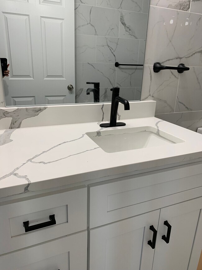 Foto del edificio - 3481 Harrow Ln