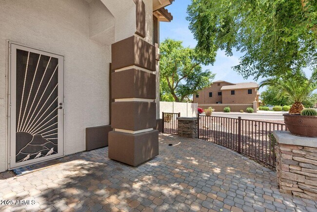 Foto del edificio - 2648 E Teakwood Pl