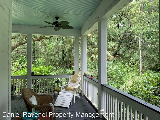 Foto del edificio - 3 br, 2 bath House - 1079 Corbetts Alley