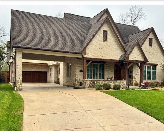 Foto del edificio - 5820 Palo Pinto Ave