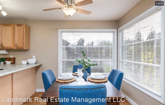 Building Photo - 6 br, 3.5 bath House - 3538 Lakeway Drive