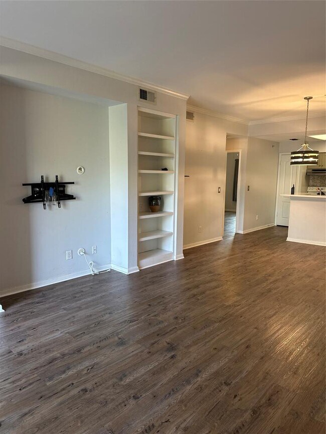 Foto del edificio - 6000 Shepherd Mountain Cove