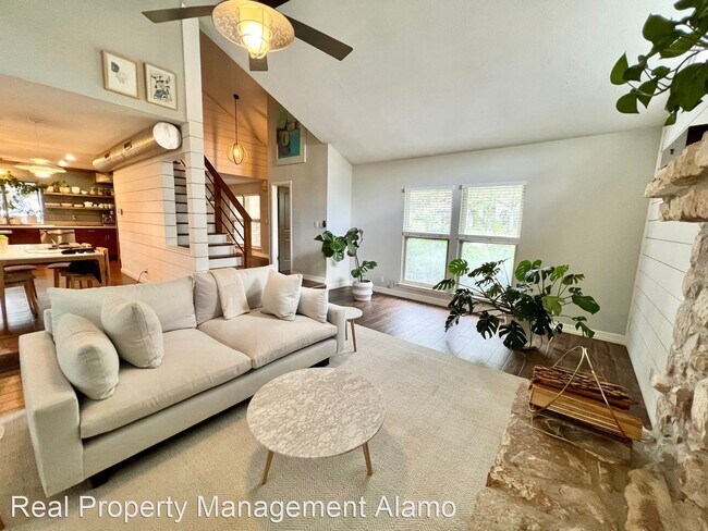 Building Photo - 4 br, 2.5 bath House - 9202 Lasater Street