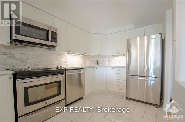 Photo du bâtiment - 550 Cambridge St S