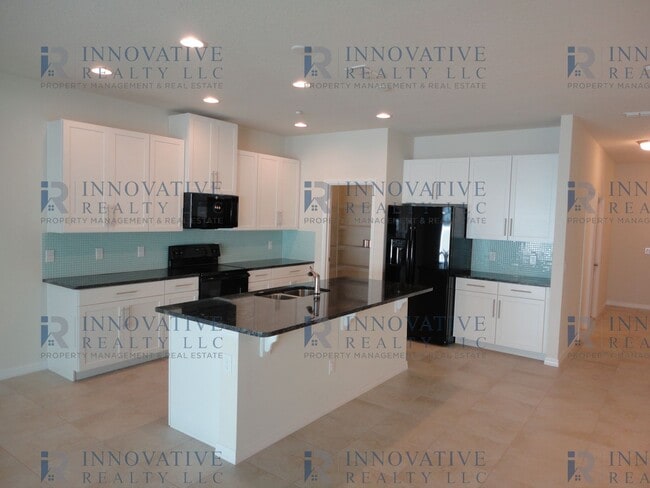 Foto del edificio - 3BR/2.5BA Town Home in Aloma Trails Commun...