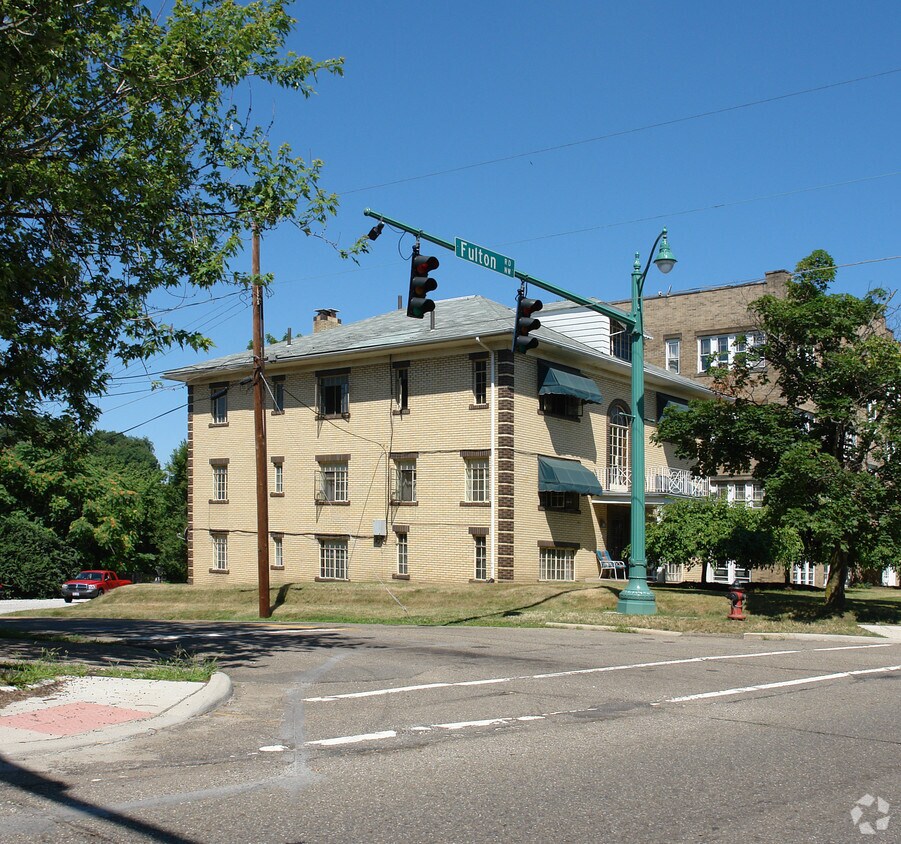 Primary Photo - 1803 Fulton Dr NW
