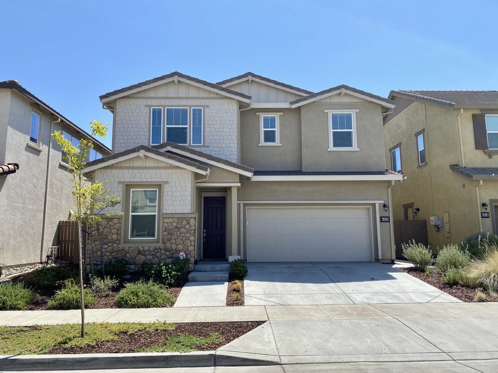 Foto principal - 4322 Echo Lake Way