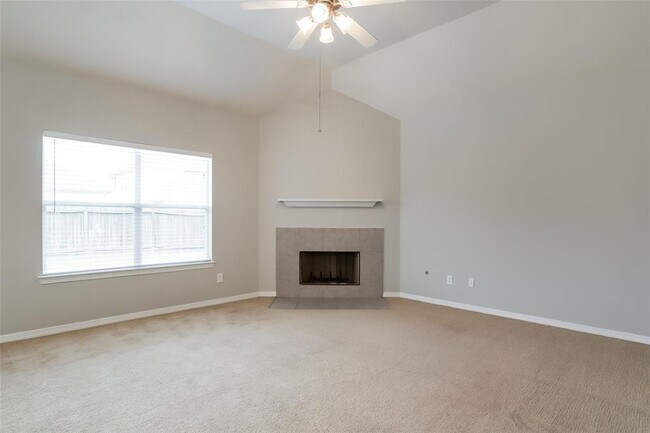 Foto del edificio - 23506 Goldking Cross Ct