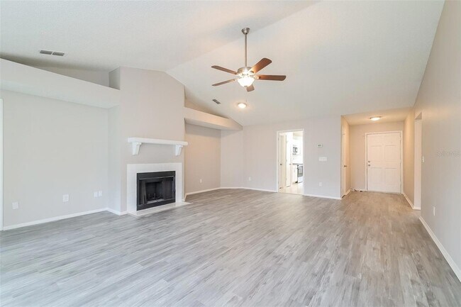 Foto del edificio - 1059 Beckstrom Dr