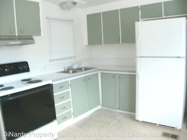 Building Photo - 2 br, 1 bath House - 5422 Rogers Ave