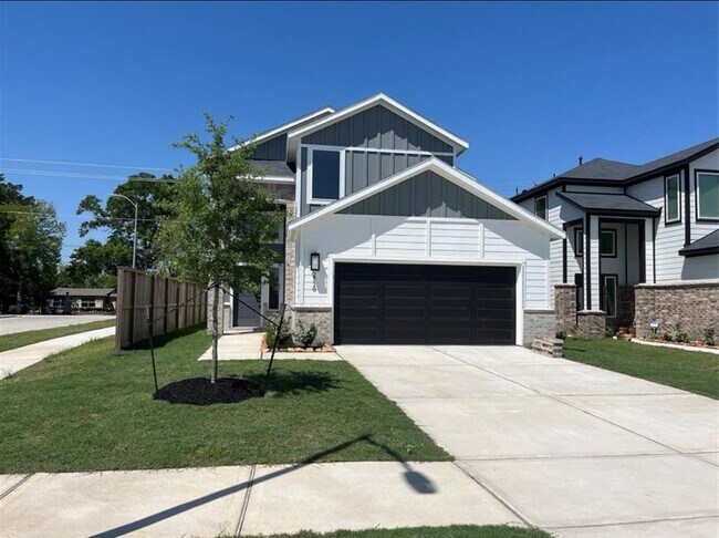 Foto del edificio - 2710 Misty Meadow Ln