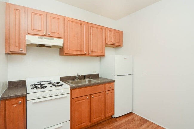 Building Photo - 1742 N Humboldt Blvd
