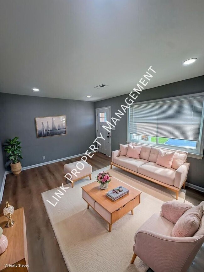 Foto del edificio - 123 Sequoia Dr