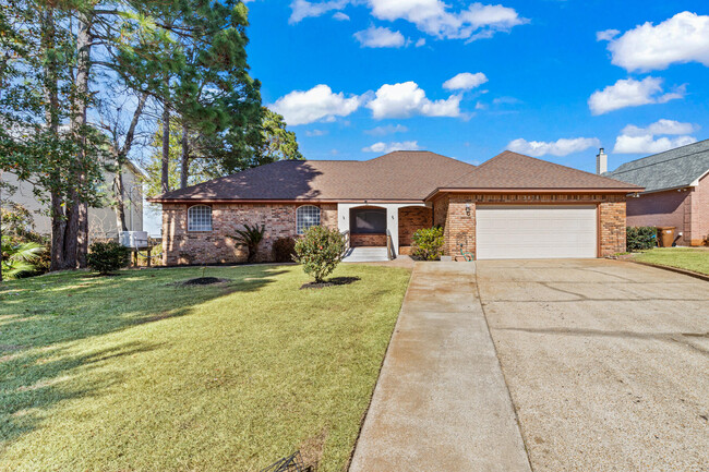 Building Photo - 3876 Paradise Bay Dr