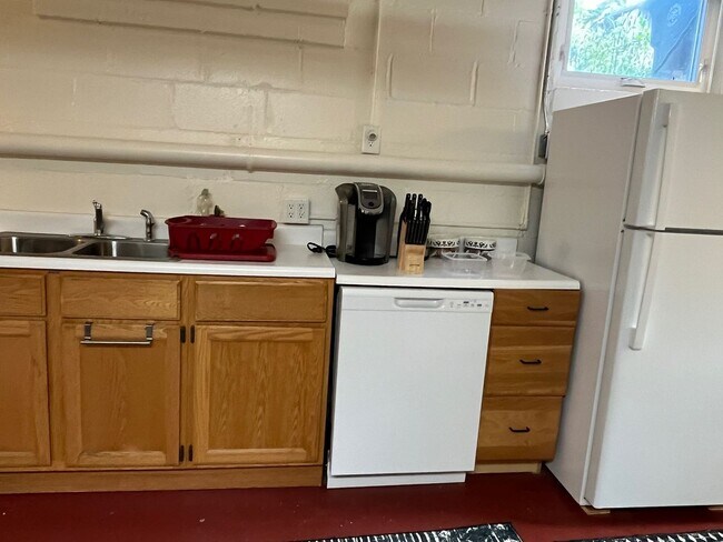 Building Photo - 1415 Packard St