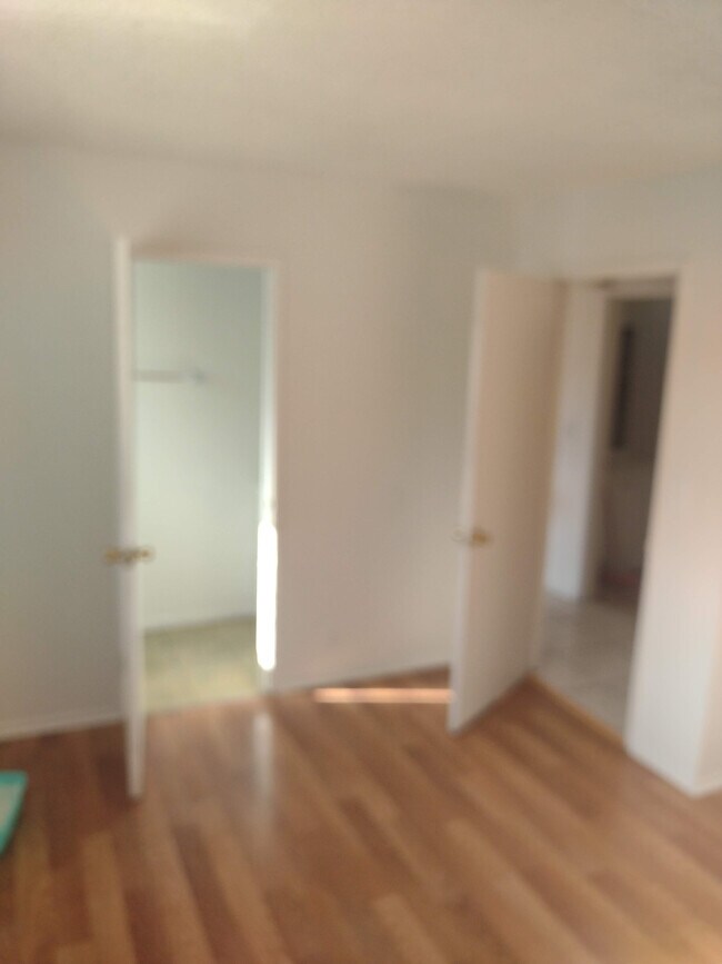 Building Photo - 16118 S Ainsworth St