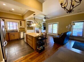 Building Photo - 210 W Washington St