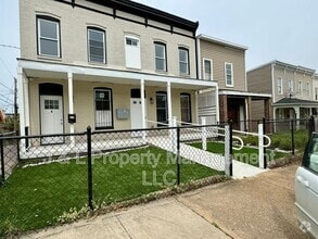 Building Photo - 1602 Cypress St