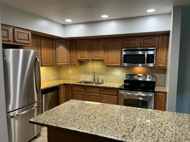 Foto del edificio - 801 S Dwyer Ave