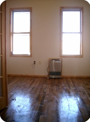 Primary Photo - 1128 Willoughby Ave