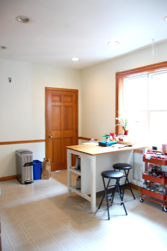 Foto del edificio - 14A Cottage Ave