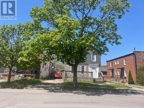 Building Photo - 215 McAlpine Ave S