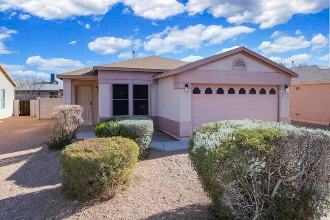 Foto del edificio - 8761 E Green Branch Ln